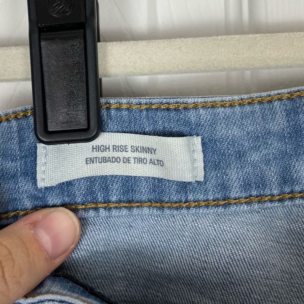 Universal Thread Distressed Denim Button Fly High… - image 4